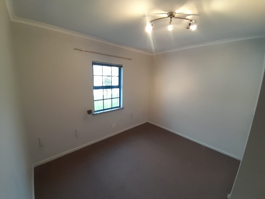 To Let 2 Bedroom Property for Rent in Dobson Western Cape